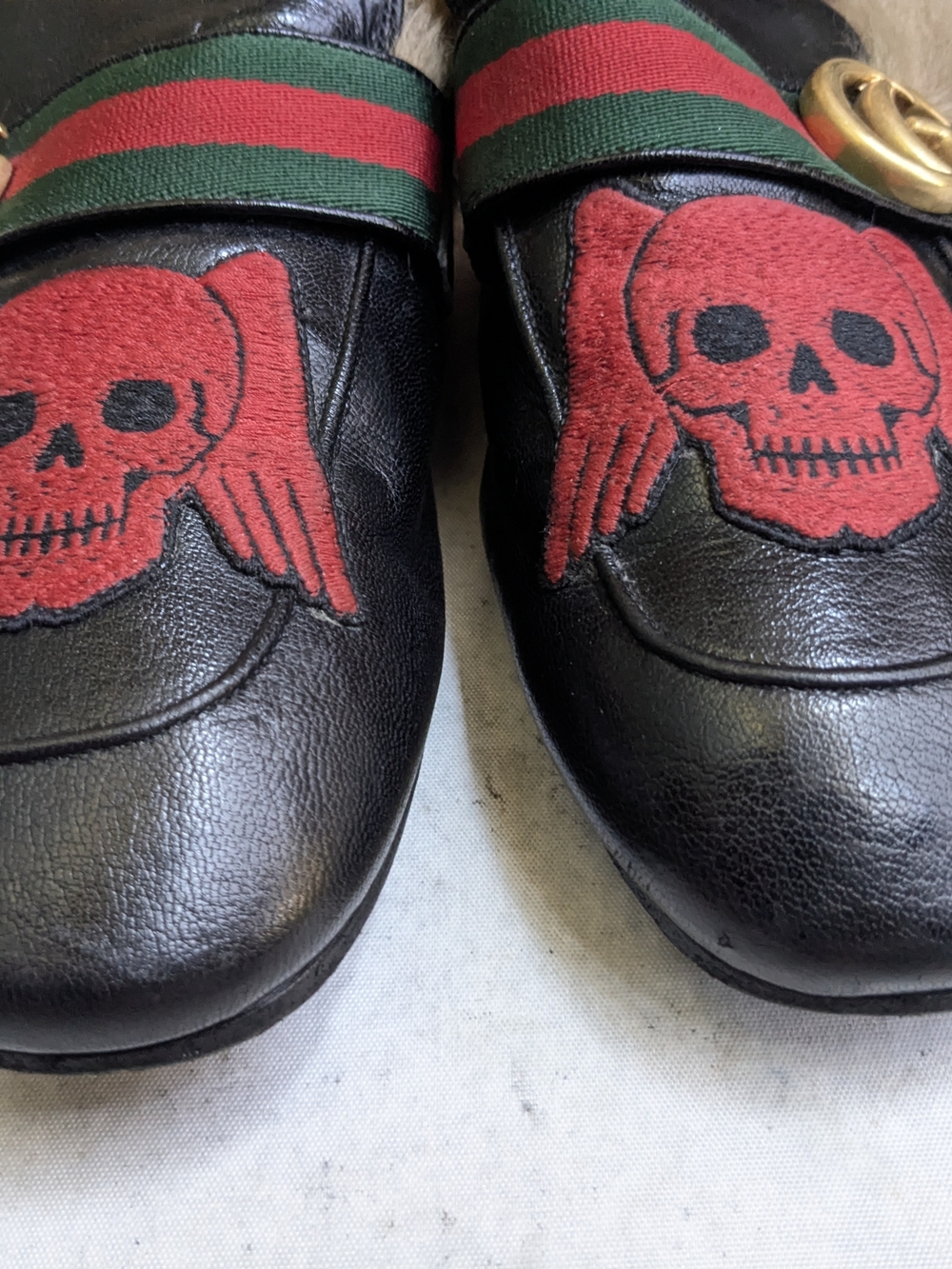 Gucci Black Leather Fur-Trim Princetown Mules with Red Skull Men US 7.5 - Picture 2 of 14